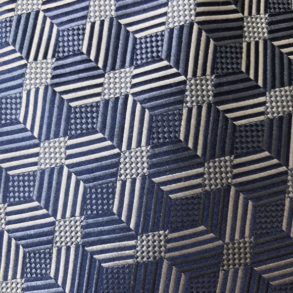 Perry Ellis Portfolio 100% silk tie, blue design - Picture 2 of 4